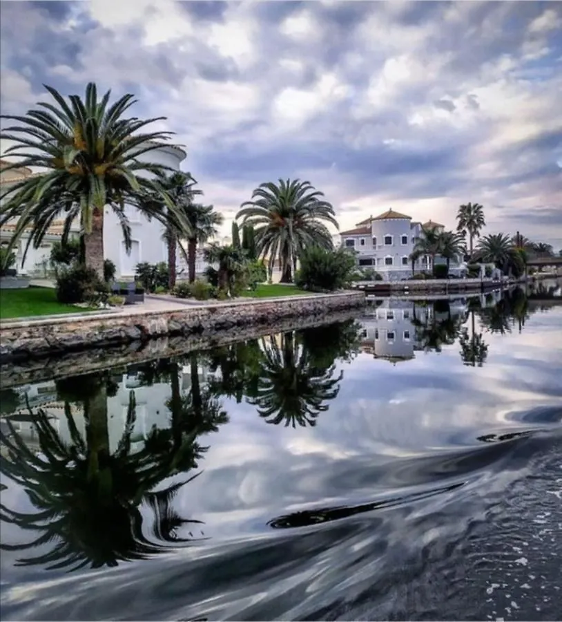 Apartment Unsejouraempuriabrava-Terrasse-Vue Mer -Clime- Wifi Parking