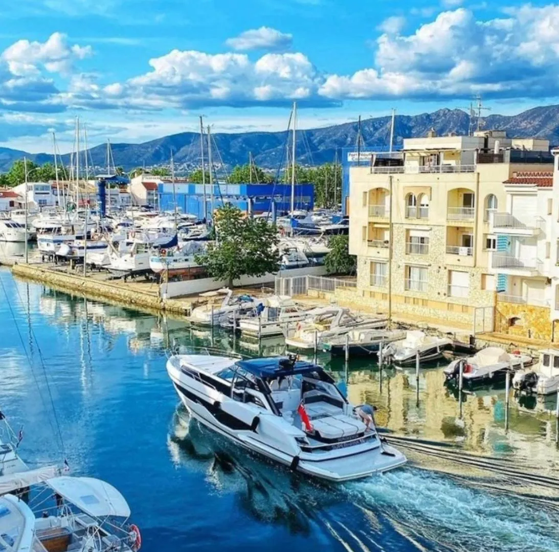 Apartment Unsejouraempuriabrava-Terrasse-Vue Mer -Clime- Wifi Parking
